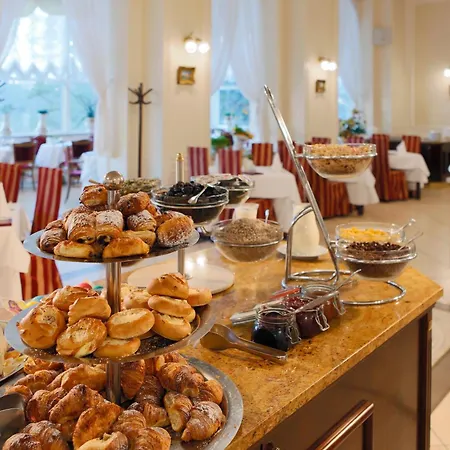 Livia 5* Karlovy Vary