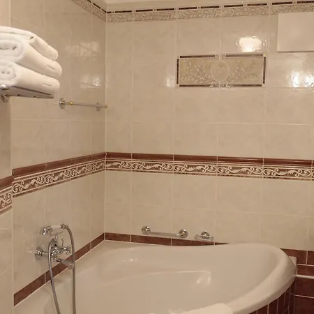 Livia Hotel