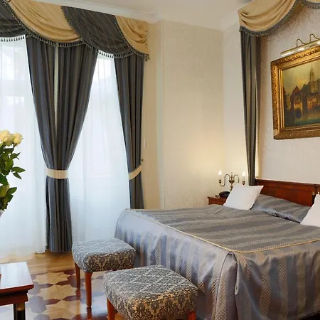 Livia Hotel